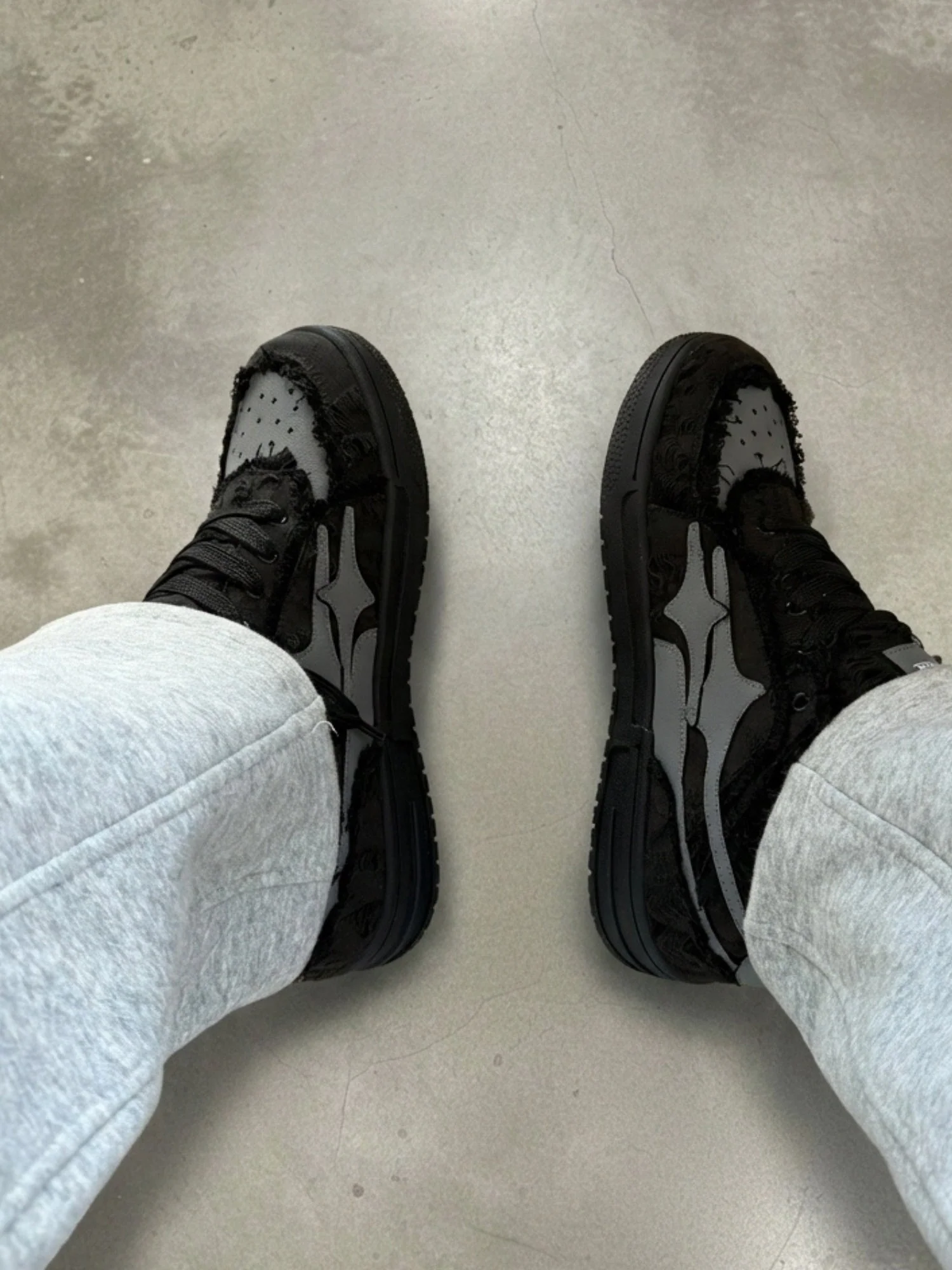 DCRB Broken Black Sneakers - Image 3
