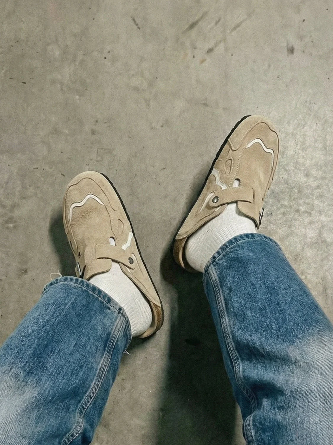 DCRB Wavey Clogs - Grey - Image 8