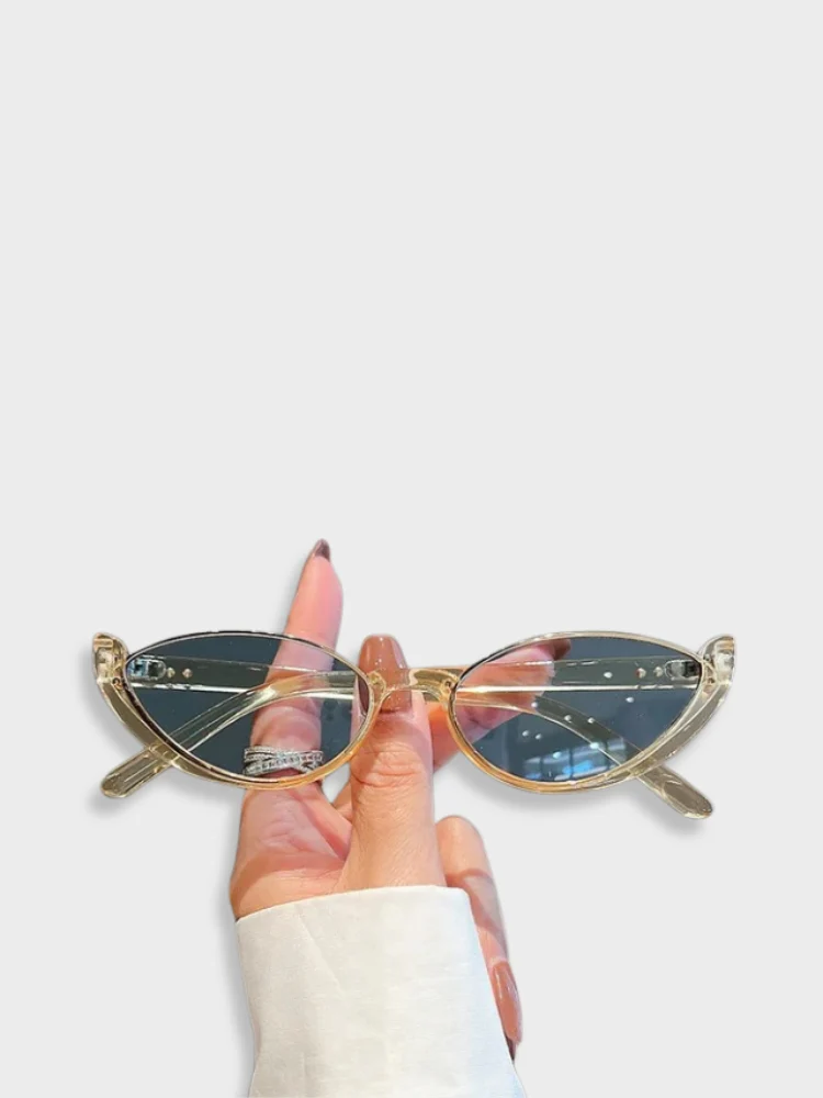 Luxury Quay Sunglasses - Image 2